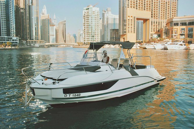 Dubai 1h Sea escape: little get away! - Finding the Marina Gate meeting point (and arriving ready)