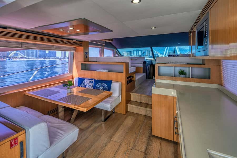 Dubai: 2-Hour Private Yacht Cruise around Burj Al-Arab - Key highlights at a glance