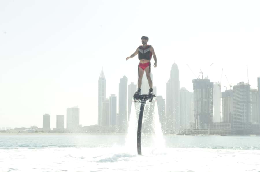 Dubai: 30-Min Flyboard Beginner Session at The Palm Jumeirah - Your 30-minute beginner flow, from gear-up to first hover