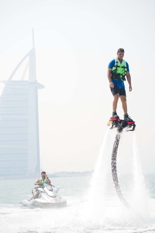 Dubai: 30-minute Flyboard with Instructor and Free Ice Cream - First time on a flyboard in Dubai, with coaching built in