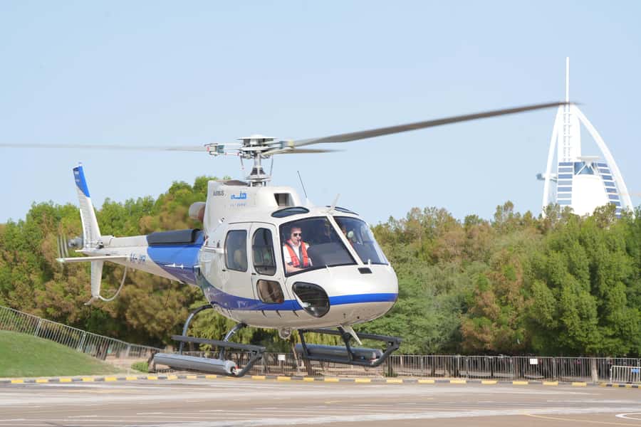 Dubai: 30-Minute Scenic Helicopter Tour - Burj Al Arab and Palm Jumeirah views that feel closer than pictures