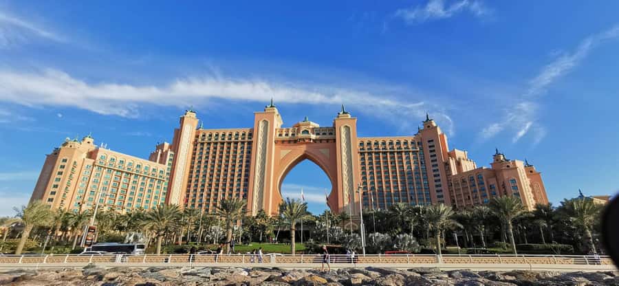 Dubai: 4-Hour Semi Private City Tour and Burj Khalifa Ticket - Sheikh Zayed Road, skyscrapers, and how the city grew