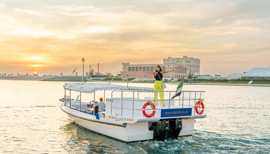 Dubai: Abra Boat Tour in Atlantis, Palm, Ain Dubai & Marina - Dubai by water, not a dashboard view