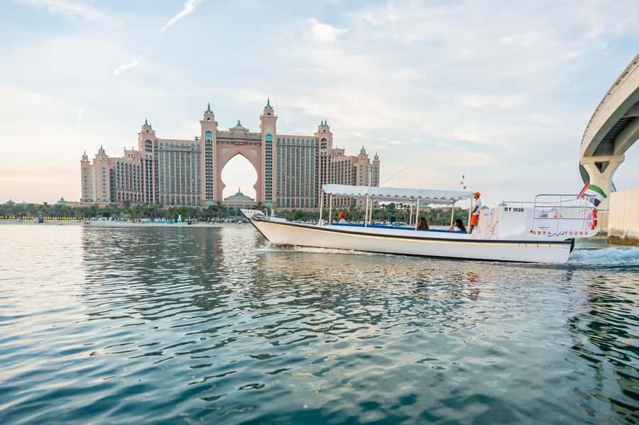 Dubai: Abra Boat Tour in Atlantis, Palm, Ain Dubai & Marina - The modern Abra boat setup you’ll actually appreciate