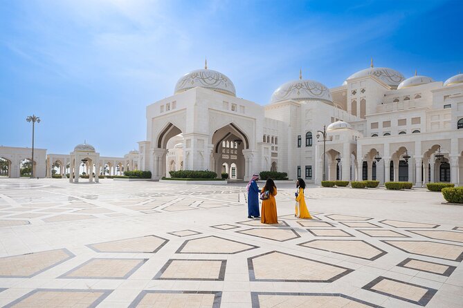 Dubai: Abu Dhabi Trip with Lunch at Al Khayma Heritage Restaurant - Sheikh Zayed Grand Mosque Center: More Than a Pretty Exterior