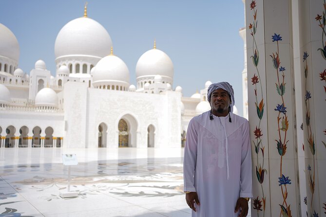 Dubai: Abu Dhabi Trip with Lunch at Al Khayma Heritage Restaurant - Photo Stops and Iconic Drive-by Moments