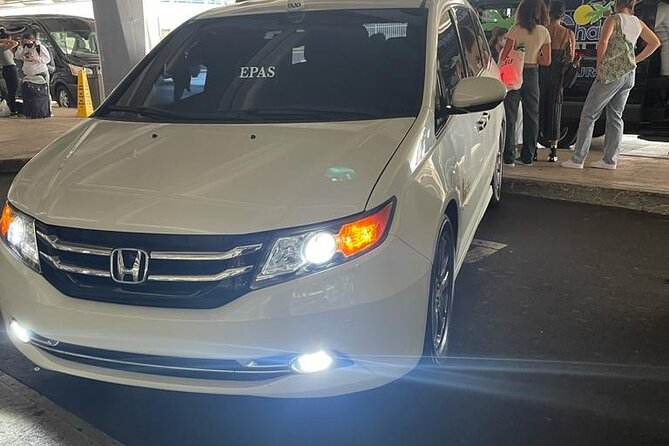Dubai Airport (DXB) to Dubai hotel or address - Arrival Private Transfer - Handling Children, Luggage, and Sports Gear