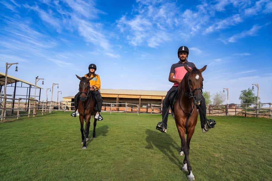 Dubai: Al Marmoom Oasis Horse Riding Experience with Snack - How the experience flows: farm tour, exhibition, then your ride