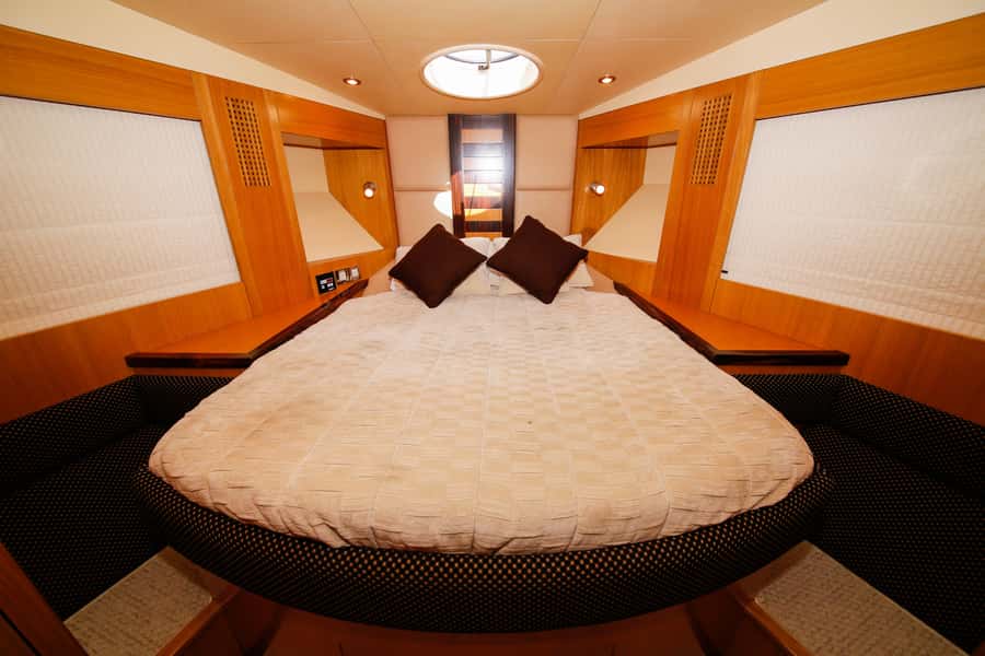 Dubai: Atlantis and Burj Al Arab Cruise on Luxury Yacht - Key things that make this yacht cruise memorable
