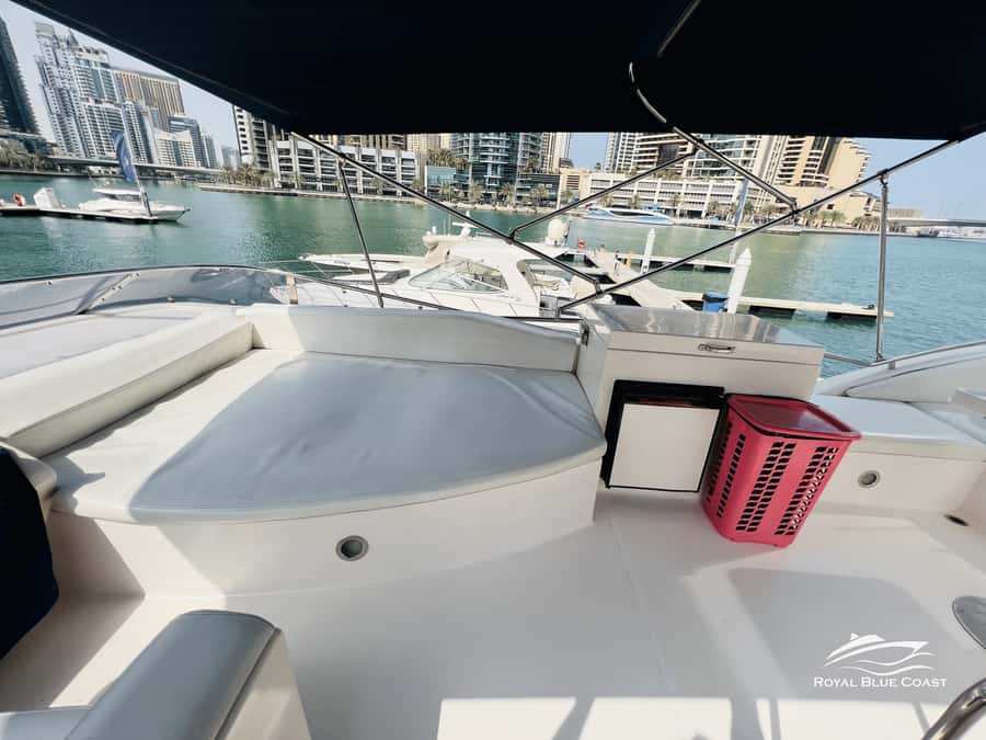 Dubai: Atlantis and Burj Al Arab Cruise on Luxury Yacht - Photos, music, and the crew touch that makes it feel personal