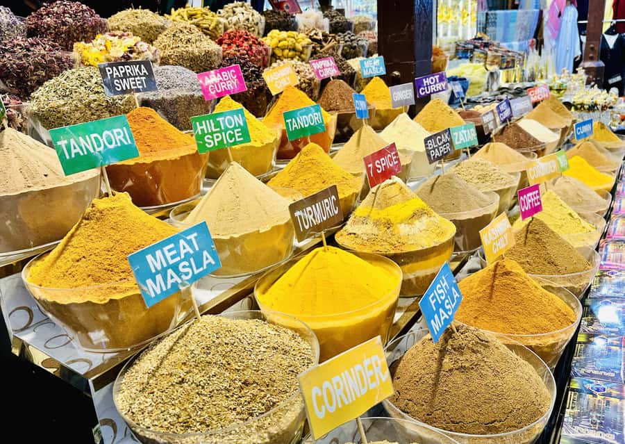 Dubai: Authentic Old Town, Souks, Tastings & Abra Boat Tour - Starting at Al Fahidi, with the right first stop