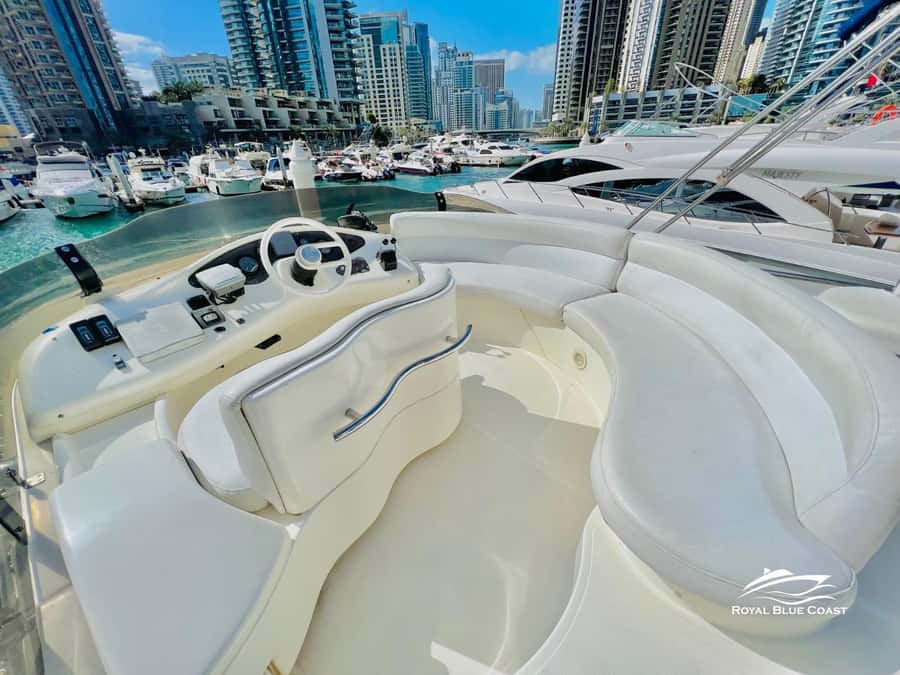 Dubai: Azimut 42 Feet Private Luxury Yacht Cruise - Royal Blue Coast Yachts and the Azimut 42ft layout