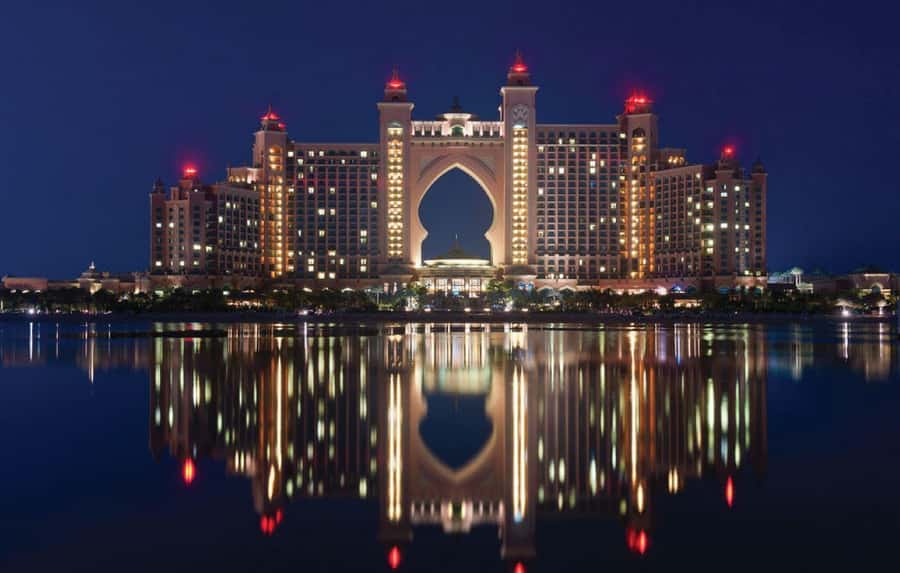 Dubai: Big Bus Panoramic Night Tour & Optional Dinner Cruise - Dubai Mall and the fountain show: When the upgrade makes sense