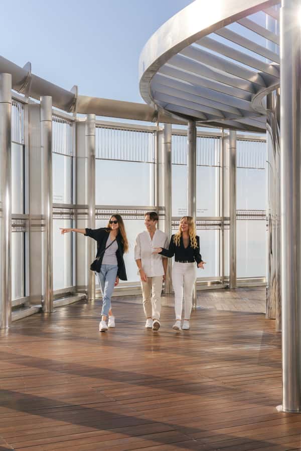 Dubai: Burj Khalifa Levels 124 & 125 Entry Ticket + Options - Timing for sunrise, sunset, and Dubai Fountain views