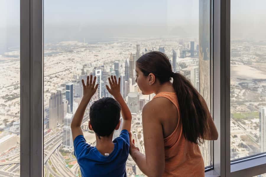 Dubai: Burj Khalifa Sky Level 148, 124, & 125 Entry Ticket - The Dubai Fountain Show: Timing Is Everything