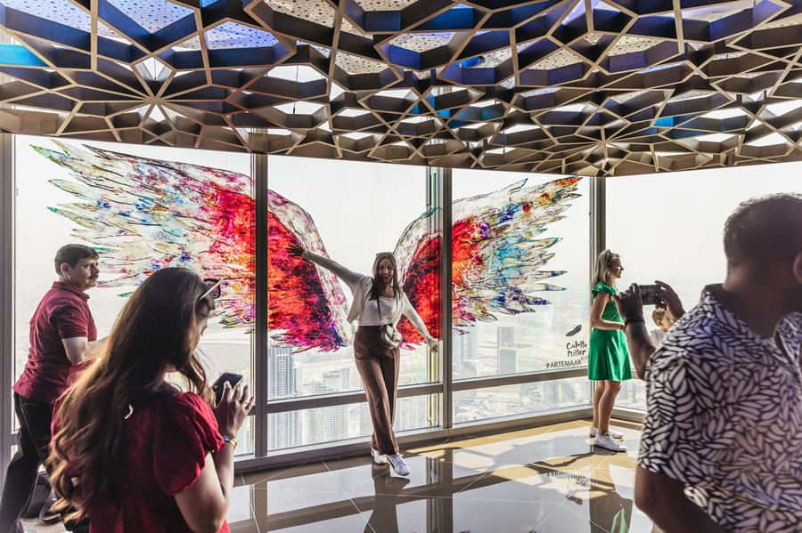 Dubai: Burj Khalifa Sky Level 148, 124, & 125 Entry Ticket - When Food Service Changes: Ramadan Timing Matters