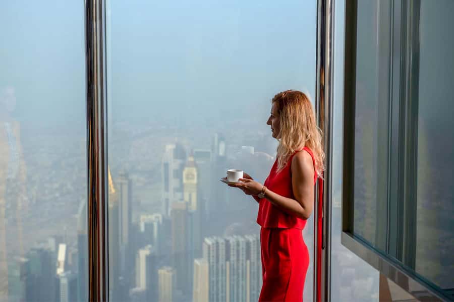 Dubai: Burj Khalifa VIP Experience Level 152 Lounge Access - Time it right in Dubai Mall: check-in, elevators down, and crowd control