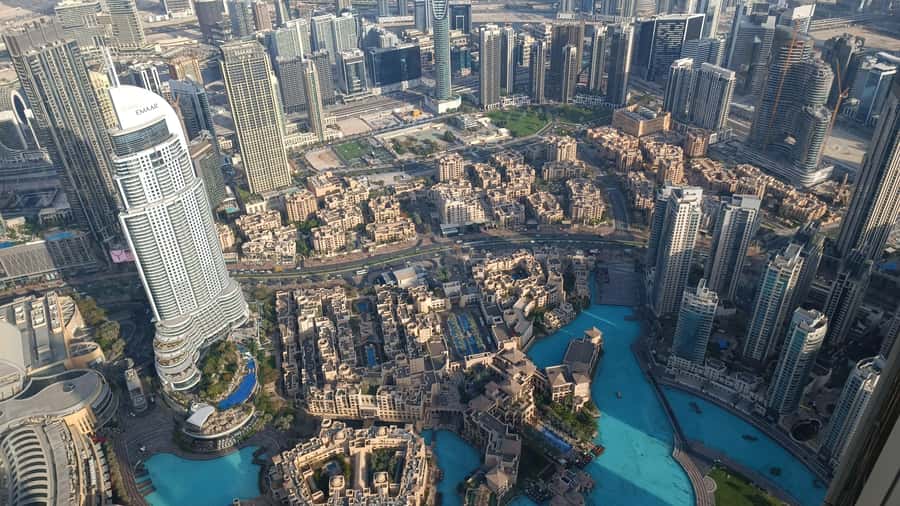 Dubai: Burj Khalifa VIP Sunset Tour with Porsche Transfer - Photography included: get skyline shots without juggling your phone