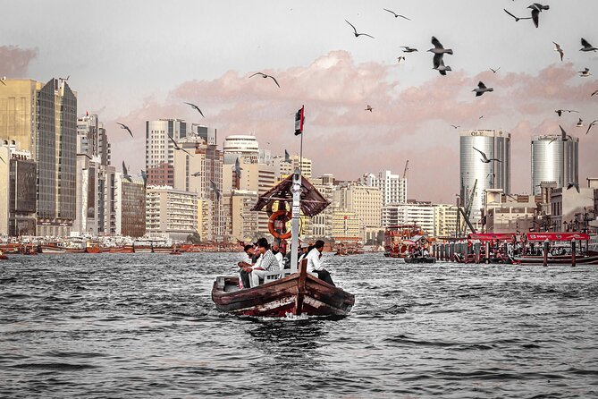 Dubai City Tour in Private Luxury Car - Zabeel Palace, Gold Souk, and Spice Souk: glamour and everyday trade