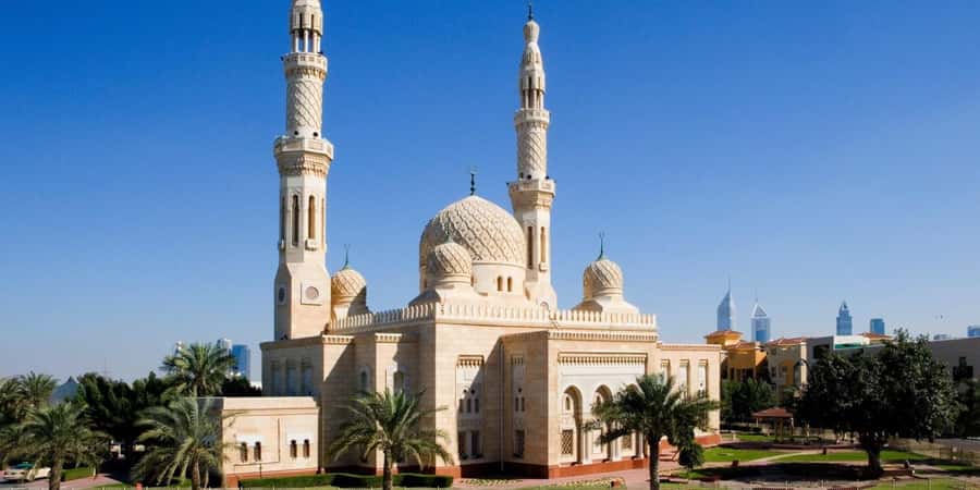 Dubai: City Tour with Professional Guide in Luxury Car - Hotel pickup and the air-conditioned start that sets the tone