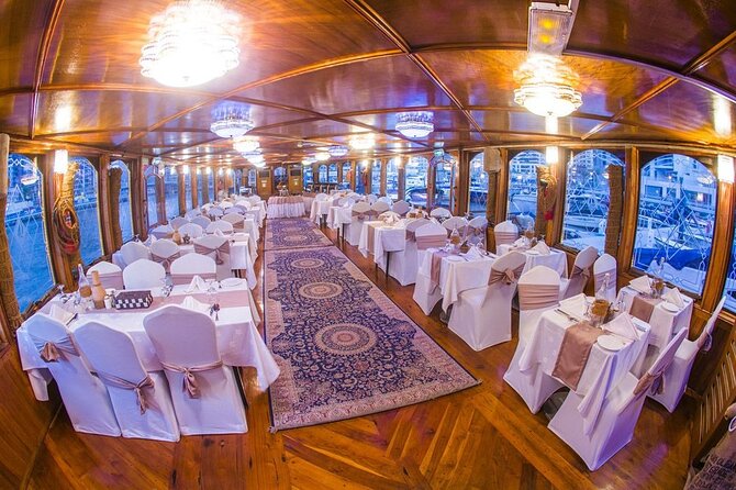 Dubai Creek Dhow Cruise Dinner - Why Dubai Creek Dhow Cruises Feel Different at Night