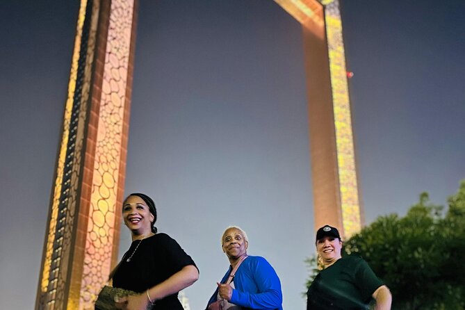 Dubai Day and Night Sightseeing Tour with Private Transfer - Abra Across Dubai Creek To Deira Souks