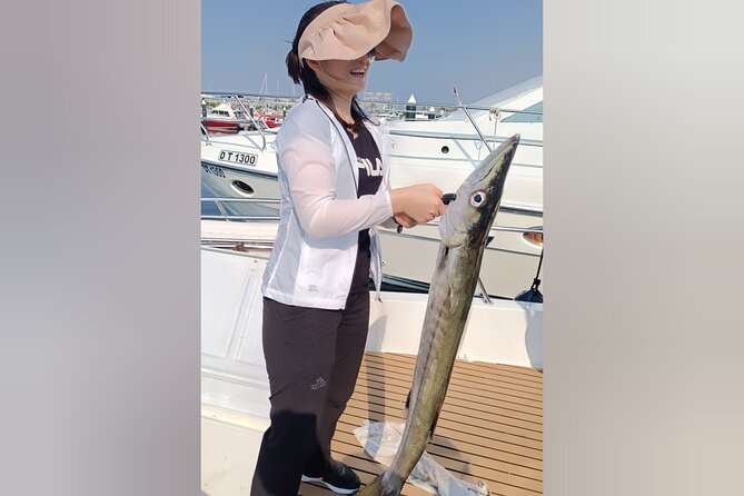 Dubai Deep Sea Fishing 4 hours + BBQ of Catch - The Fishing Playbook: Bottom, Deep-Sea, Trolling, Jigging, Handline