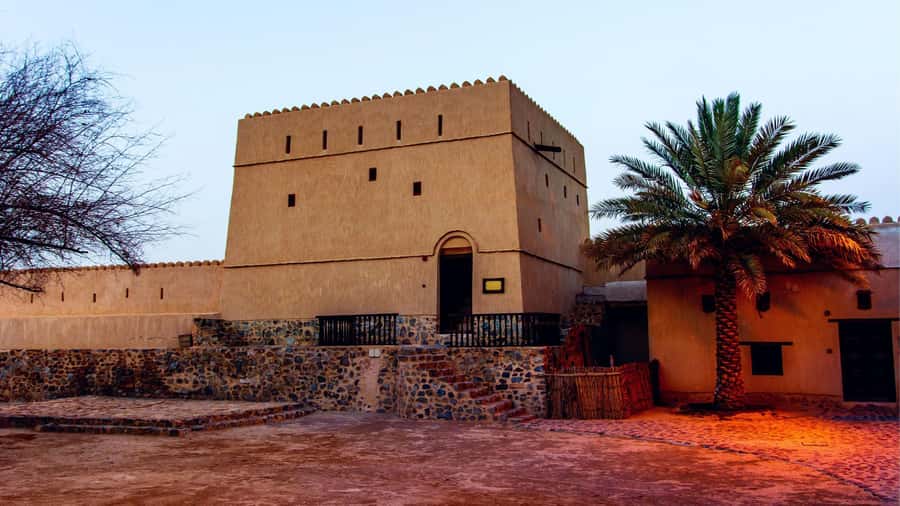 Dubai: Desert Safari or Hatta Tour with Kayaking - Desert Safari vs Hatta Tour, and how to choose fast