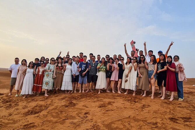 Dubai Desert safari Tour with Live BBQ & Belly Dance Shows - BBQ dinner, refreshments, henna, and shisha at the camp