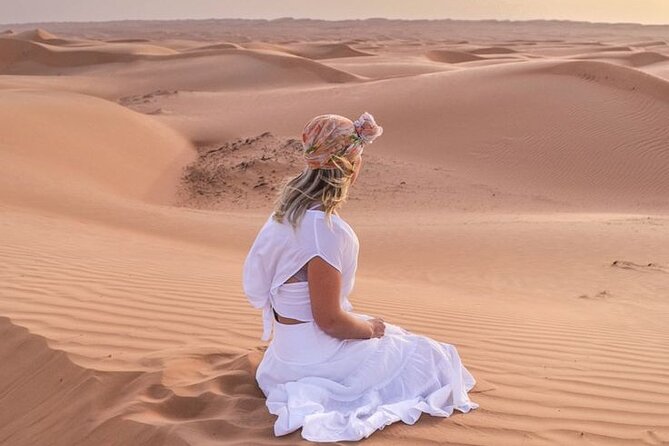 Dubai Desert Safari With Buffet Dinner Tour - Traditional Camp Arrival: Coffee, Legemat, Henna, and the Dinner Flow