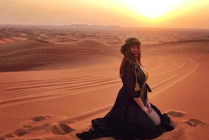 Dubai Desert Safari with Dune Bashing , Dinner Buffet & Entertainments - What to Do With the Photo Opportunities (Without Getting Rushed)