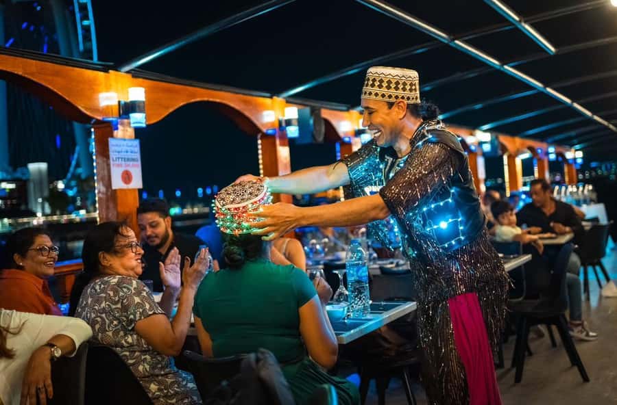 Dubai: Dinner Dhow Cruise with Live Entertainment Al Seef - Dubai Creek at Dusk: What the Dhow Cruise Feels Like