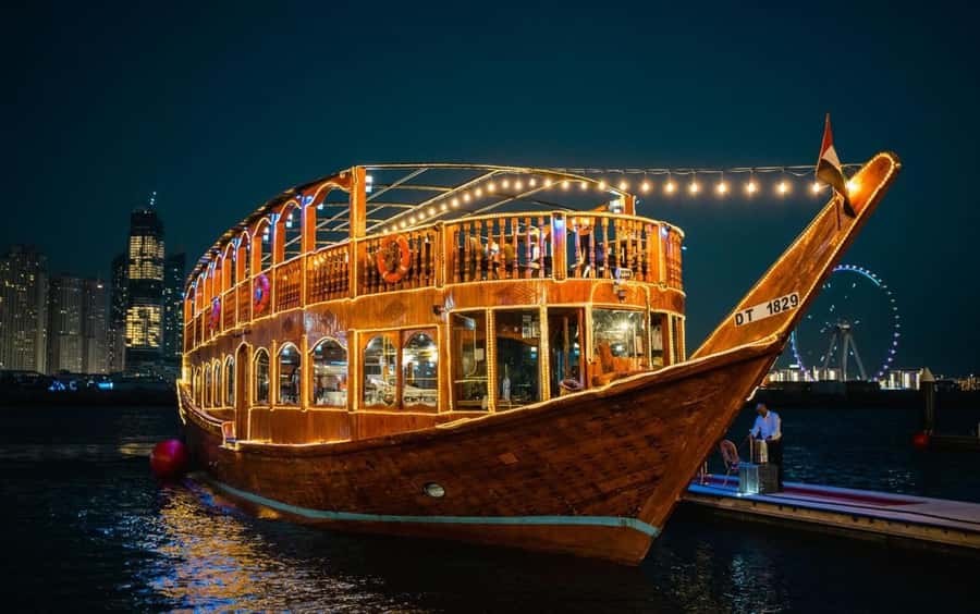 Dubai: Dinner Dhow Cruise with Live Entertainment Al Seef - Al Seef Welcome Refreshments: Why This Stop Is Worth It