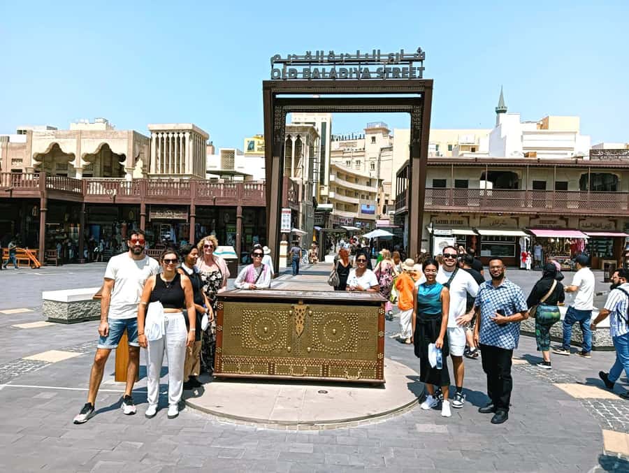 Dubai: Discover Dubai Old Town, Souks, Museum & Street Food - Old Dubai in 3 Hours, and why this walk feels real