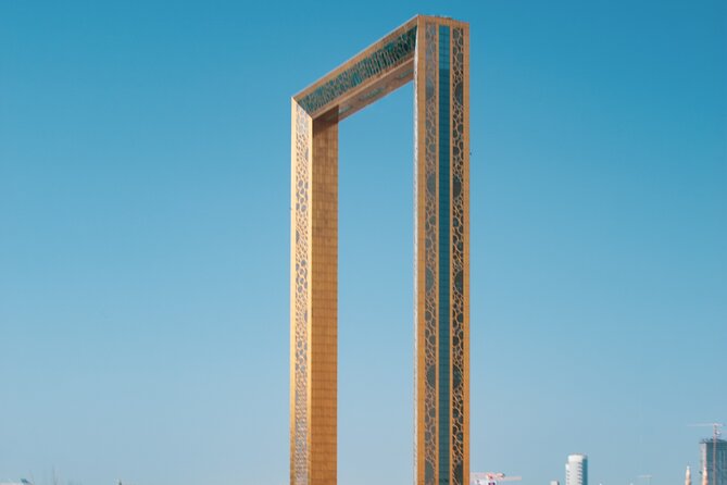 Dubai Discovery Tour - Half Day - Burj Al Arab outer view: luxury from the outside, on purpose