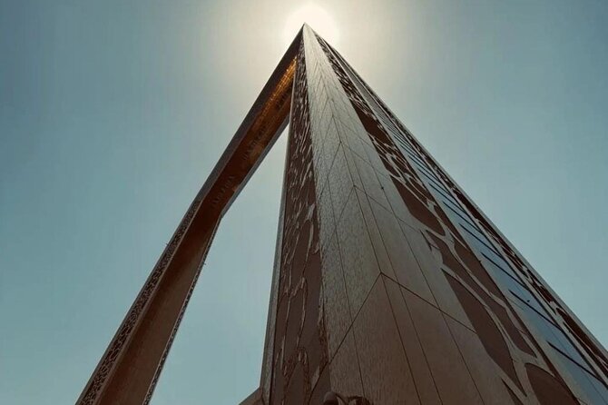 Dubai: Dubai Frame Where Heritage Meets Modernity - The glass walkway moment: great photos, real height feelings
