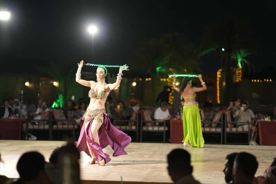 Dubai: Experience 60 Minutes Quad bike & BBQ Dinner - Falcon photos, camel rides, and why the timing near sunset matters