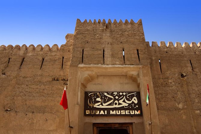 Dubai Full-Day Spanish Language Tour - City of Contrasts - Entering Dubai through Spanish, not just landmarks