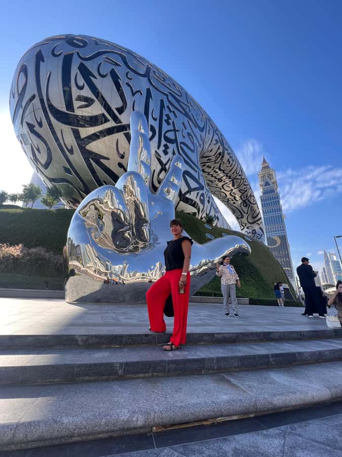 Dubai: Future Museum, Burj Al Arab, and Dubai Frame Tour - Souk time, Gold and Spice: shopping with real sensory impact