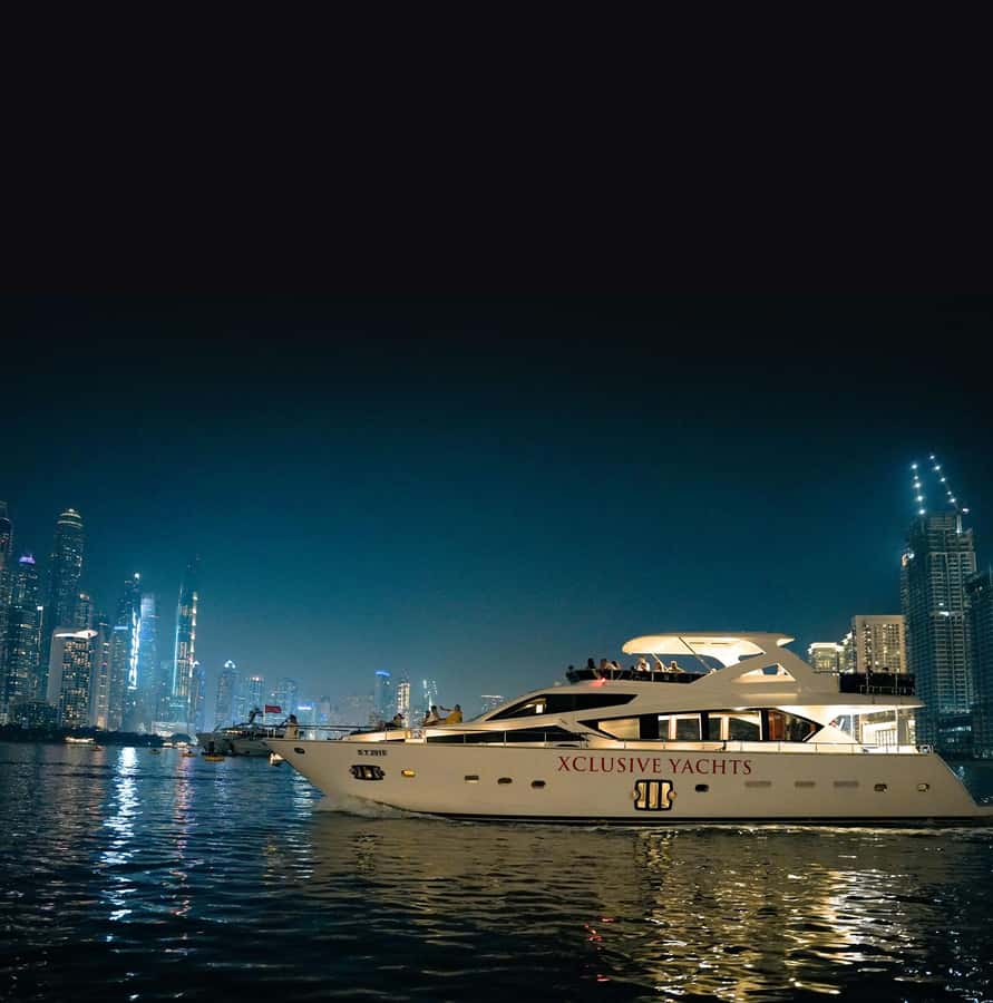 Dubai Harbor: Luxury Yacht Tour with BBQ Options - Dubai Marina and the Ain Wheel on the 1-Hour Route