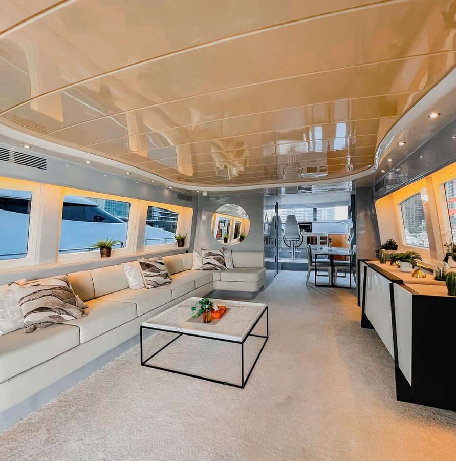 Dubai Harbor: Luxury Yacht Tour with BBQ Options - Safety and Onboard Rules That Actually Matter