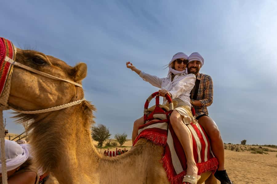 Dubai: Helicopter Ride, Desert Safari, Camels & Refreshments - Key Things You’ll Actually Notice