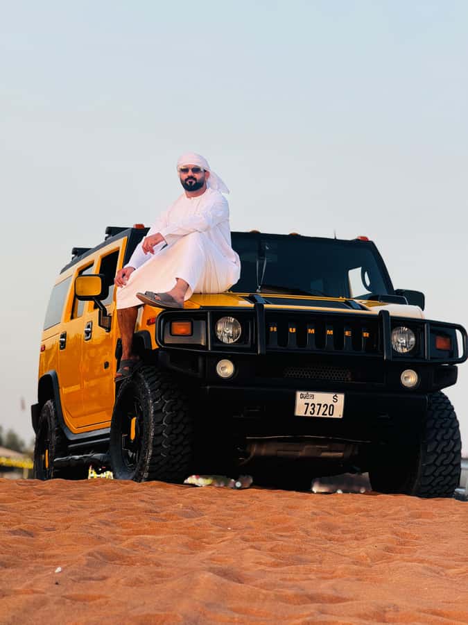 Dubai Hummer Safari Adventure & Traditional Dress Photoshoot - Live shows: Tanura, fire, and Ramadan’s belly dance adjustment