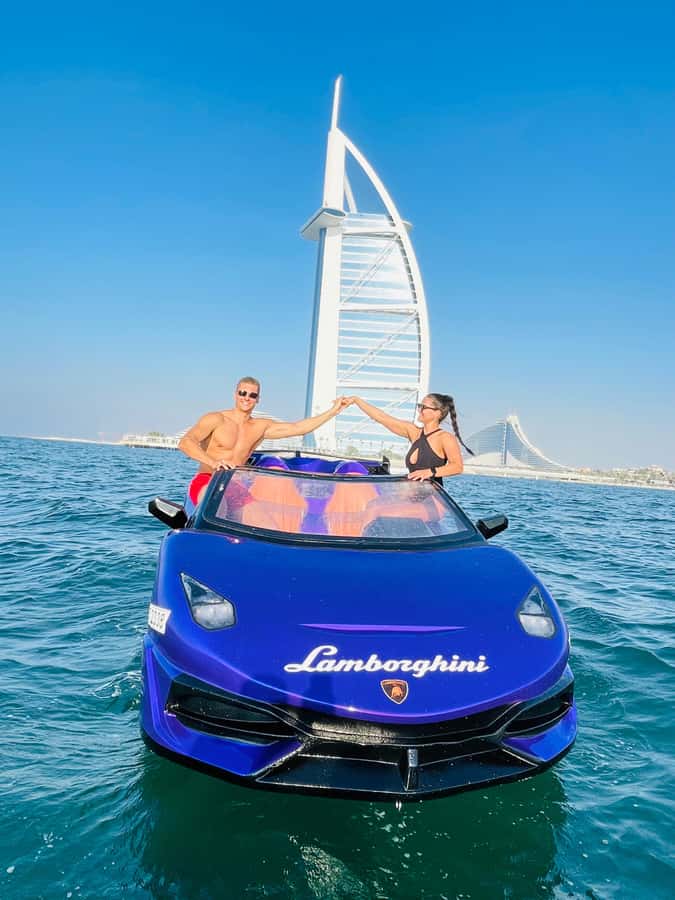 Dubai: Jet car at Burj Al Arab with photos and videos - Where you meet and how the session is set up