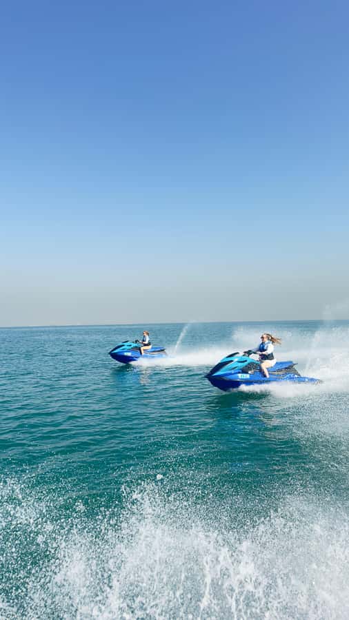 Dubai: Jet Ski Tour of Burj Al Arab with Photos & Videos - The ride itself: jet ski thrills plus a guided safety setup