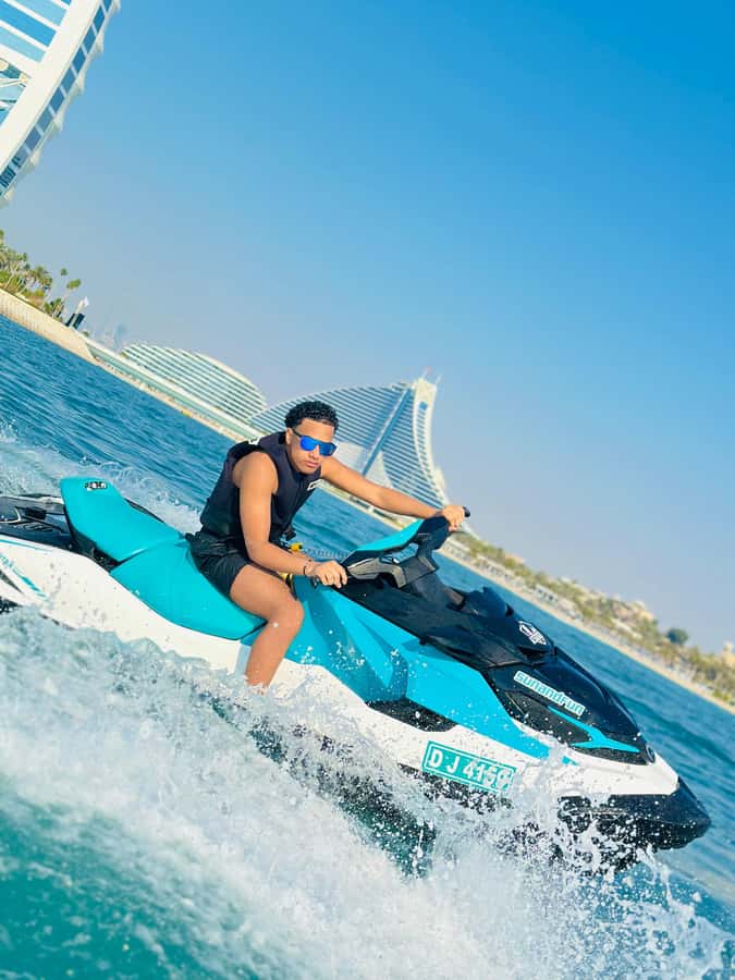 Dubai jet ski: visit the Burj al Arab and Atlantis with photos and videos - Free photos and videos: how to get the best results