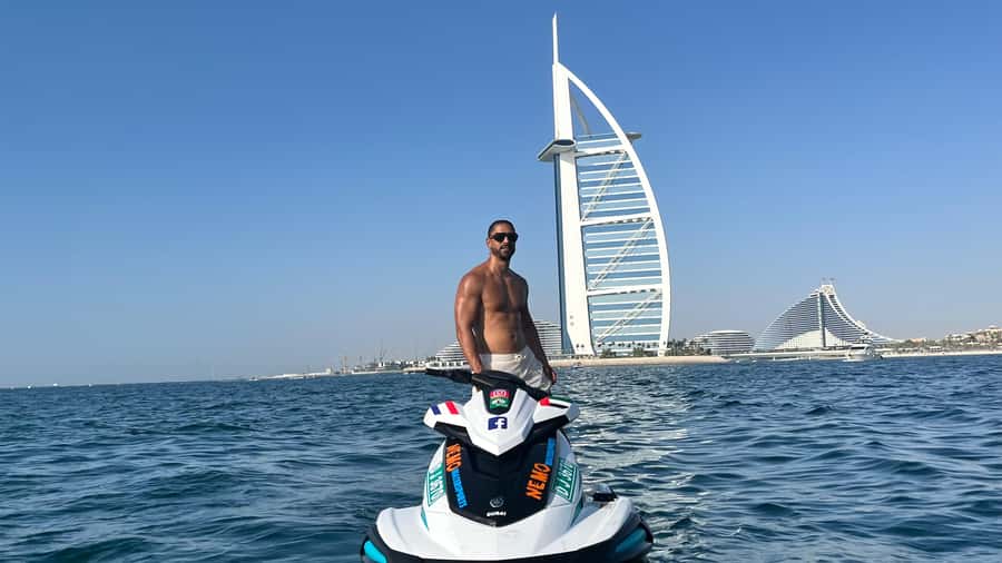 Dubai: Jetski to Burj Arab-Atlantis w Pic, Video & Icecream - Free photos and video: when to grab them