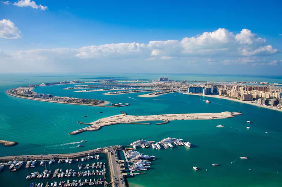 Dubai Jumeirah Parasailing adventure with breathtaking views - Dubai Harbour check-in: how the outing starts
