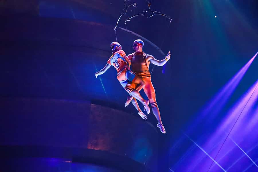 Dubai: La Perle by Dragone Show Tickets - Pacing and story: what the show feels like in real time