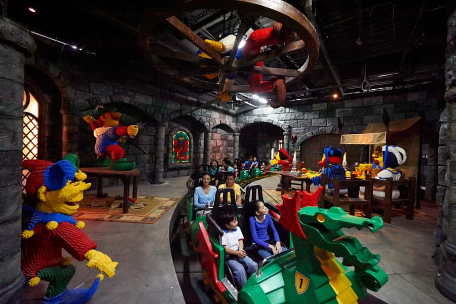 Dubai: LEGOLAND® Theme Park Entry Ticket - Shopping and souvenirs: turn the day into something lasting